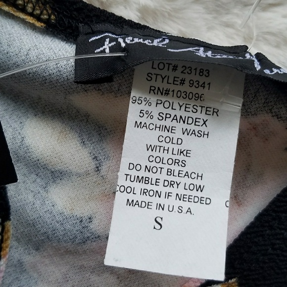 ❌SOLD❌🔥Flower Print Dress - Picture 5 of 5